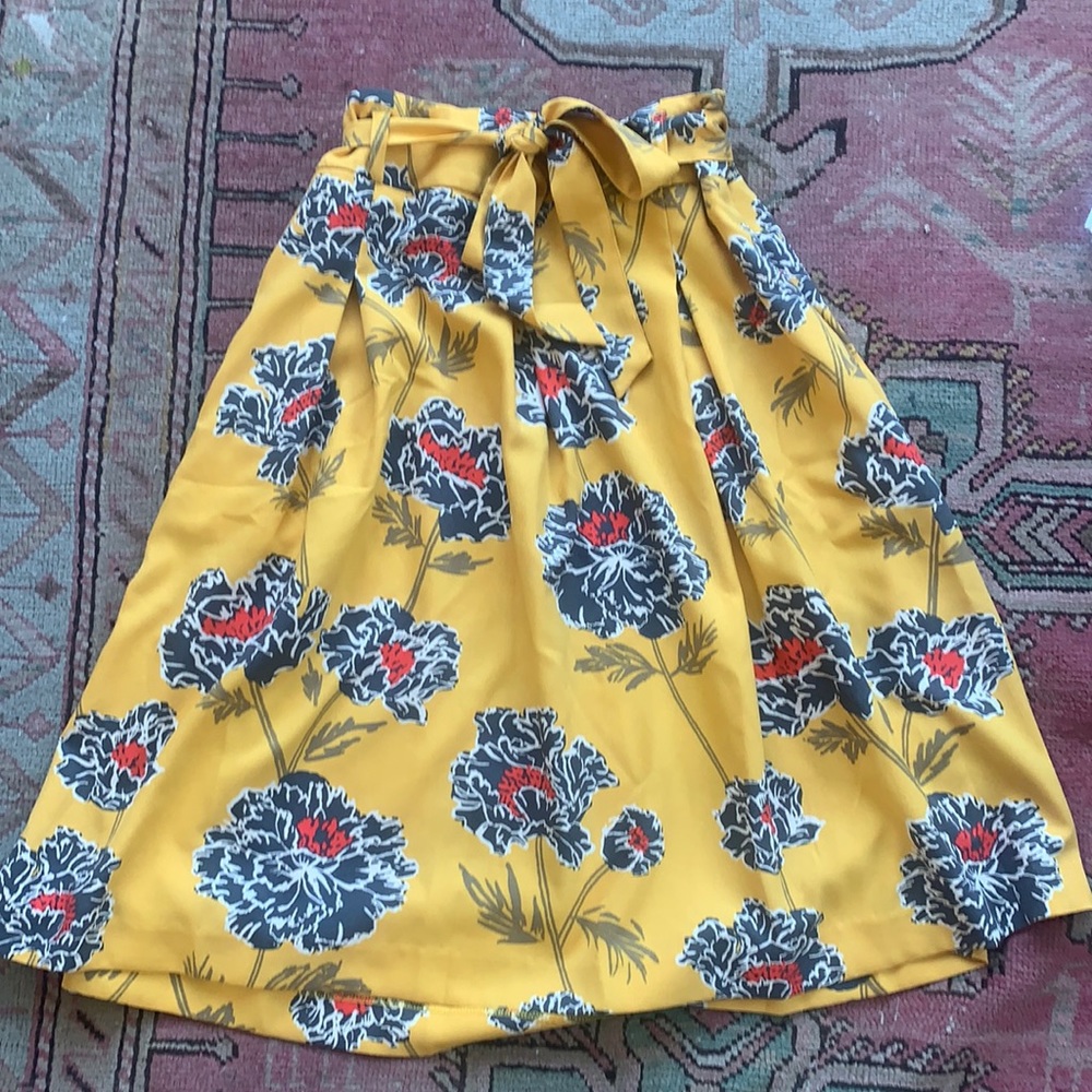 Banana republic Sz.6 high-waisted skirt with belt